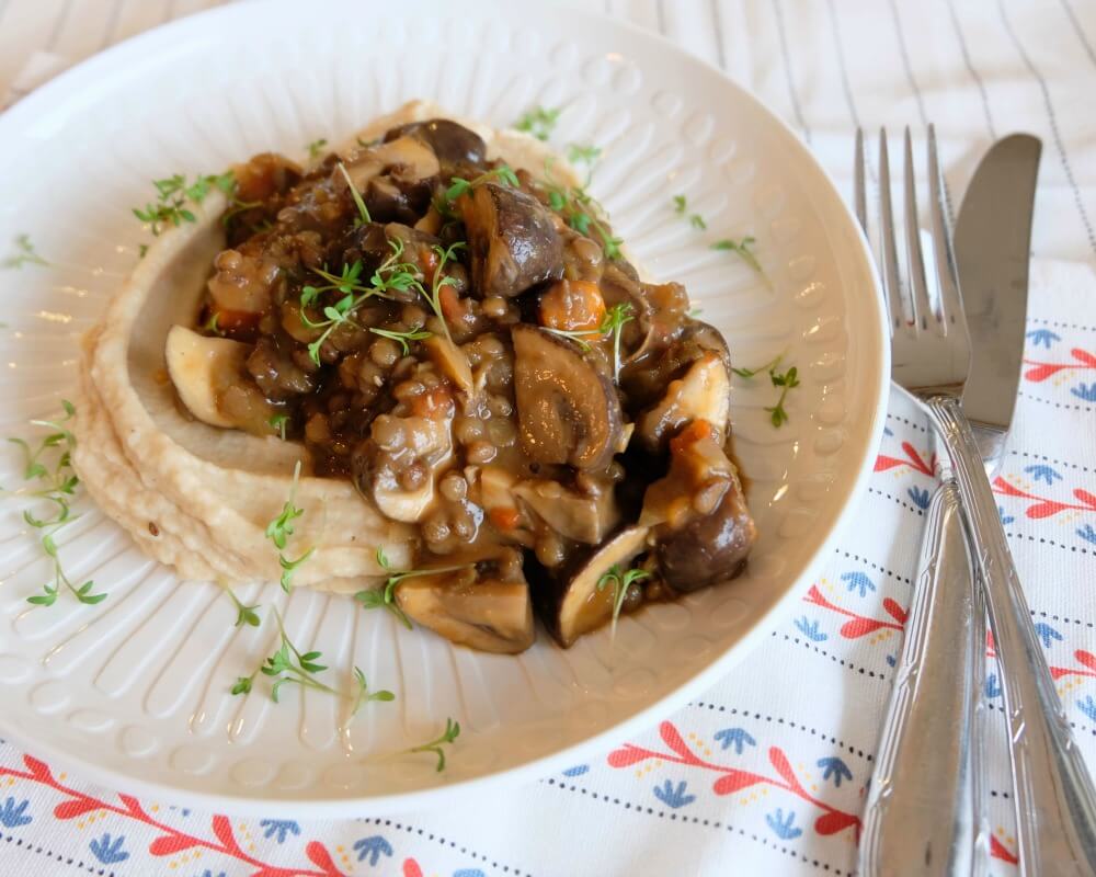 Vegan winter recipes Mushroom and lentil ragout with roasted celeriac mash CREDIT @marinola